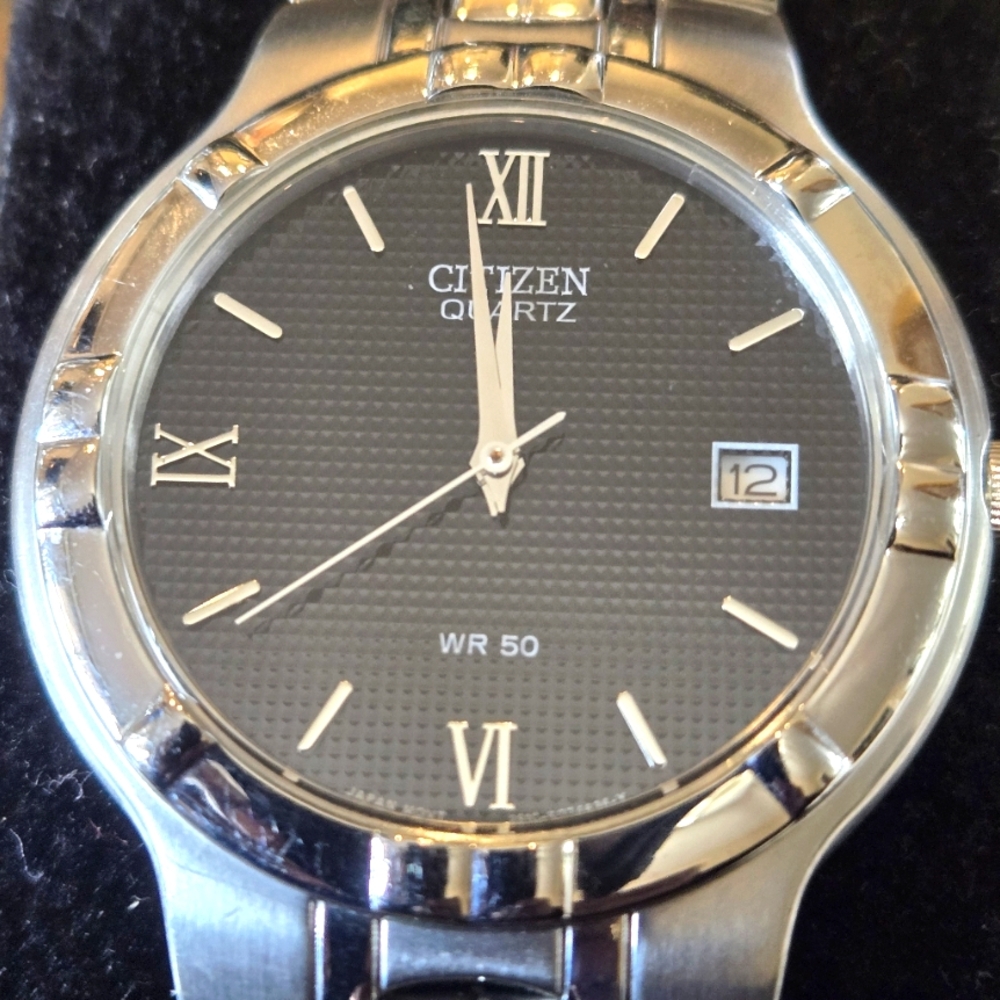 Citizen Quartz Silver and Gray Watch